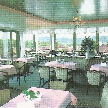 בית הארחה Gaestehaus Cafe Ruff *
